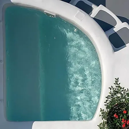 Radiant Santorini Hotel