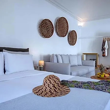 Radiant Santorini 3*