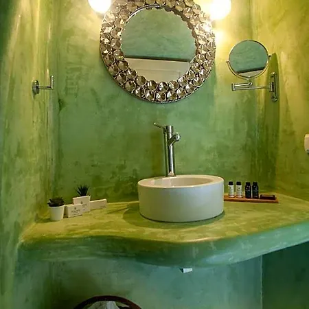 Radiant Santorini Hotel 3*