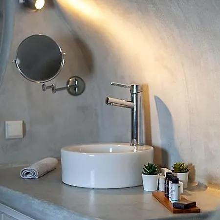 Radiant Santorini 3*